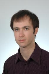 Zdjęcie en face dr. hab. Artura Jeża